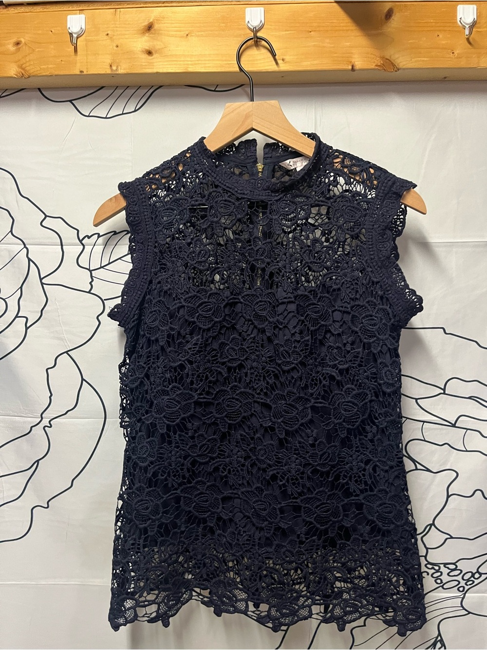 Nanette Lepore Women’s Navy Crochet Lace Overlay Top (371) - Picture 3 of 10